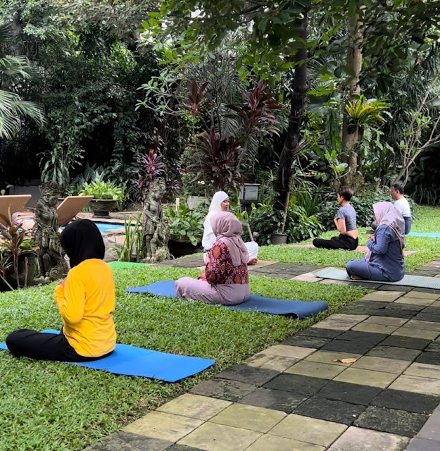Latihan Pernapasan Duduk